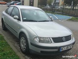 Srebrny Używany 1999 VW Passat Sedan/Limuzyna | 3900 zł (Uczciwa cena)