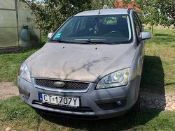 Srebrny Używany 2005 Ford Focus Ghia Kombi | 2800 zł (Uczciwa cena)