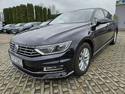 Czarny Używany 2016 VW Passat R-line Sedan/Limuzyna | 52 300 zł (Super Cena)