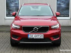Bordowy Używany 2020 Volvo XC40 Momentum SUV | 94 900 zł (Dobra cena)
