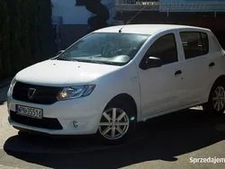 Biały Używany 2013 Dacia Sandero Hatchback | 17 900 zł (Uczciwa cena)