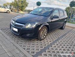 Czarny Używany 2010 Opel Astra Kombi | 6999 zł (Dobra cena)