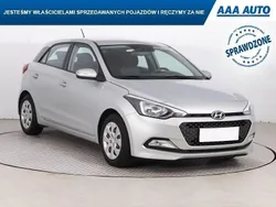 Srebrny Używany 2018 Hyundai i20 | 34 999 zł (Uczciwa cena)