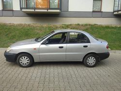 Srebrny Używany 2001 Chevrolet Lanos Sedan/Limuzyna | 2700 zł