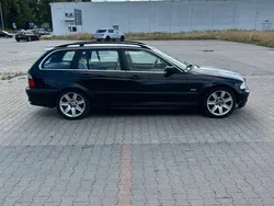 Czarny Używany 2001 BMW 330 Kombi | 11 900 zł (Dość drogi)