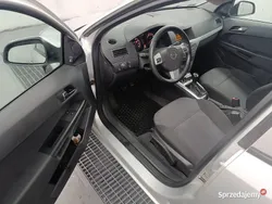 Srebrny Używany 2012 Opel Astra Sedan/Limuzyna | 11 200 zł (Super Cena)