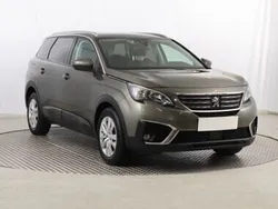 Zielony Używany 2018 Peugeot 5008 Minivan | 69 999 zł (Uczciwa cena)