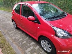 Czerwony Używany 2006 Toyota Aygo Hatchback | 9200 zł (Uczciwa cena)