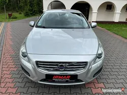 Srebrny Używany 2013 Volvo S60 Sedan/Limuzyna | 36 500 zł (Uczciwa cena)
