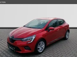 Czerwony Używany 2020 Renault Clio V Zen Hatchback | 58 500 zł (Drogi)