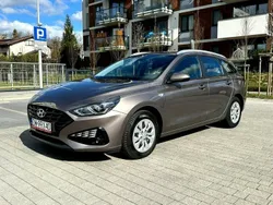 Brązowy (metalik) Używany 2022 Hyundai i30 Kombi | 59 800 zł (Uczciwa cena)