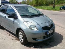 Szary (metalik) Używany 2006 Toyota Yaris Hatchback | 19 900 zł (Drogi)