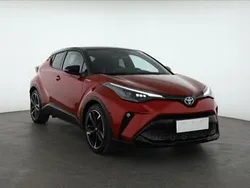 Czerwony Używany 2021 Toyota C-HR SUV | 116 999 zł (Uczciwa cena)
