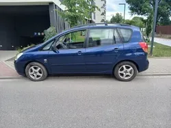Niebieski Używany 2002 Toyota Corolla Verso Minivan | 6500 zł