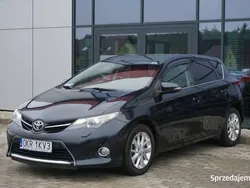 Czarny Używany 2013 Toyota Auris Hatchback | 45 999 zł (Dość drogi)