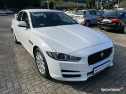Biały Używany 2017 Jaguar XE Sedan/Limuzyna | 69 000 zł (Uczciwa cena)
