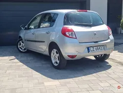 Srebrny Używany 2010 Renault Clio III Hatchback | 10 900 zł (Uczciwa cena)