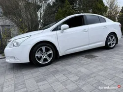 Biały Używany 2012 Toyota Avensis Sedan/Limuzyna | 27 500 zł