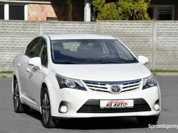 Biały Używany 2014 Toyota Avensis Executive Sedan/Limuzyna | 46 900 zł (Uczciwa cena)