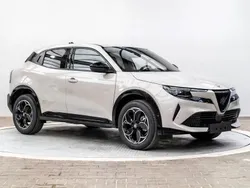 Lakier metalizowany niebieski navigli Nowe 2025 Alfa Romeo Junior SUV | 140 657 zł