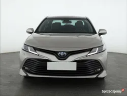 Beżowy Używany 2020 Toyota Camry Sedan/Limuzyna | 99 999 zł (Dobra cena)
