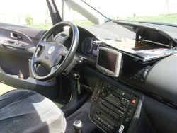 Grafitowy (metalik) Używany 2004 VW Sharan Minivan | 23 000 zł (Uczciwa cena)