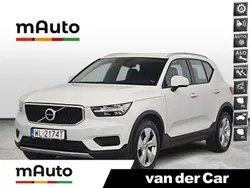 Biały Używany 2022 Volvo XC40 Momentum SUV | 139 900 zł