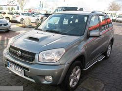 Srebrny (metalik) Używany 2004 Toyota RAV4 SUV | 25 900 zł