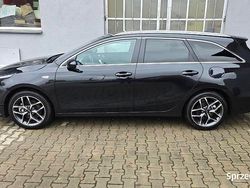 Używany 2025 Kia Ceed | 52 500 zł