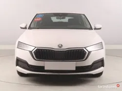 Biały Używany 2021 Skoda Octavia Hatchback | 63 999 zł (Dość drogi)