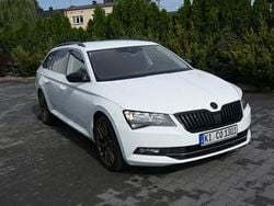 Biały Używany 2016 Skoda Superb Kombi | 49 500 zł (Uczciwa cena)