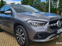 Szary Używany 2020 Mercedes GLA250 SUV | 144 999 zł