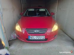Czerwony Używany 2008 Kia Ceed Hatchback | 5999 zł (Dobra cena)