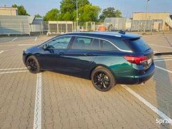 Zielony Używany 2017 Opel Astra Elite Kombi | 43 999 zł (Drogi)