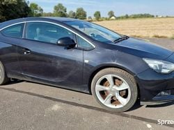 Czarny Używany 2012 Opel Astra GTC Coupe | 14 999 zł