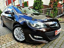 Brązowobeżowy Używany 2013 Opel Astra Kombi | 32 999 zł (Uczciwa cena)