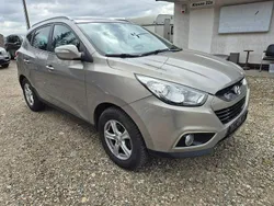Srebrny (metalik) Używany 2011 Hyundai ix35 SUV | 26 900 zł (Dobra cena)