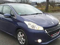Inny kolor Używany 2014 Peugeot 208 Hatchback | 22 900 zł (Uczciwa cena)