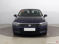 Niebieski Używany 2018 VW Passat Sedan/Limuzyna | 47 999 zł (Dobra cena)