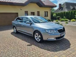 Srebrny Używany 2011 Skoda Superb Sedan/Limuzyna | 23 900 zł (Dobra cena)