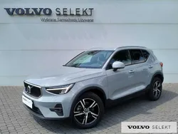 Szary Używany 2024 Volvo XC40 SUV | 159 900 zł (Dobra cena)