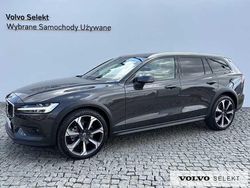 Szary Używany 2024 Volvo V60 CC Kombi | 214 900 zł