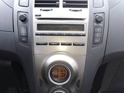 Beżowy Używany 2010 Toyota Yaris Sedan/Limuzyna | 16 900 zł (Uczciwa cena)