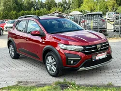 Bordowy (metalik) Używany 2021 Dacia Sandero Stepway Hatchback | 51 900 zł (Uczciwa cena)