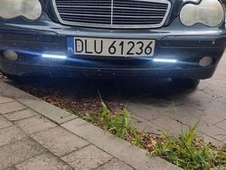 Granatowy Używany 2003 Mercedes 180 Sedan/Limuzyna | 5500 zł