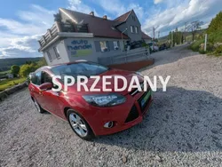 Czerwony (metalik, perła) Używany 2012 Ford Focus Titanium Kombi | 17 500 zł (Uczciwa cena)