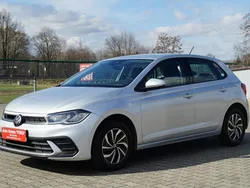 Srebrny Używany 2022 VW Polo Hatchback | 63 900 zł (Uczciwa cena)