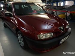 Bordowy Używany 1994 Alfa Romeo 145 Hatchback | 11 500 zł