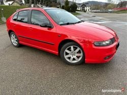 Czerwony Używany 2001 Seat Leon Hatchback | 12 400 zł