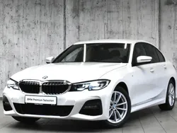 Mineral white metallic metalizowany Używany 2022 BMW 320 Shadowline Sedan/Limuzyna | 142 700 zł (Uczciwa cena)